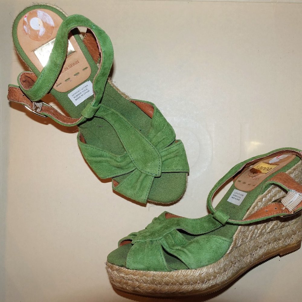 Kanna Green Suede Espadrilles